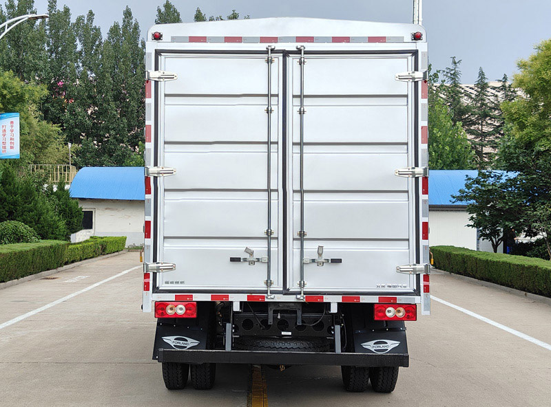 福田牌BJ5114CCYGJBA-56倉柵式運(yùn)輸車公告圖片