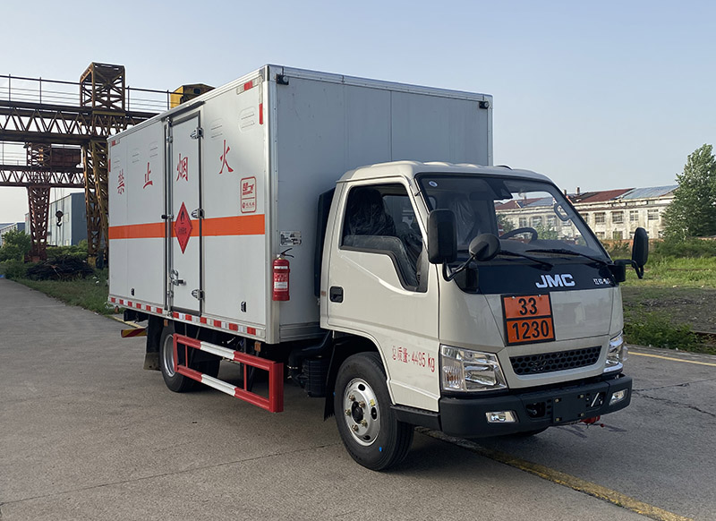 楚飛牌CLQ5041XRY6JX易燃液體廂式運(yùn)輸車公告圖片