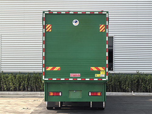 龍牧雙星牌LMX5310XCQDF6雛禽運輸車公告圖片