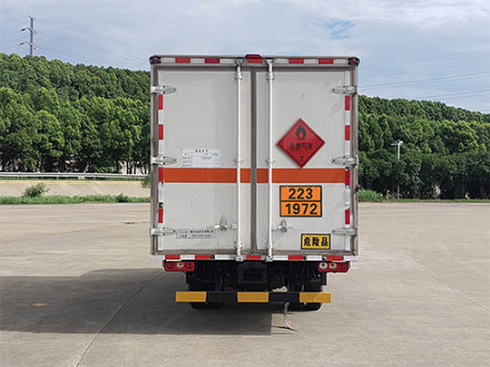 日途牌HTY5033XRQSH6易燃?xì)怏w廂式運輸車公告圖片