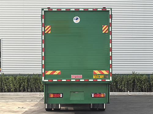 龍牧雙星牌LMX5250XCQDF6雛禽運輸車公告圖片