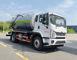 吸污车