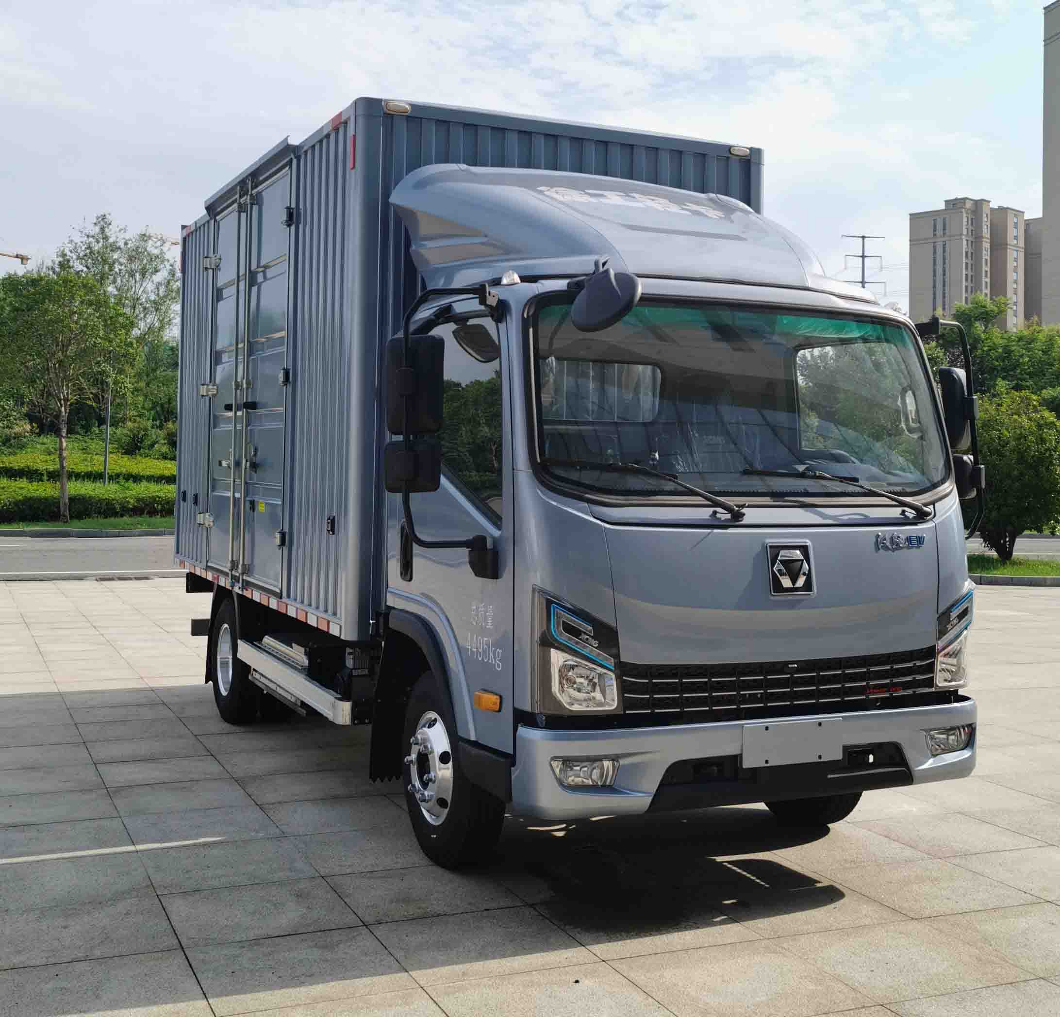 徐工牌XGA5040XXYBEVEA1純電動(dòng)廂式運(yùn)輸車公告圖片