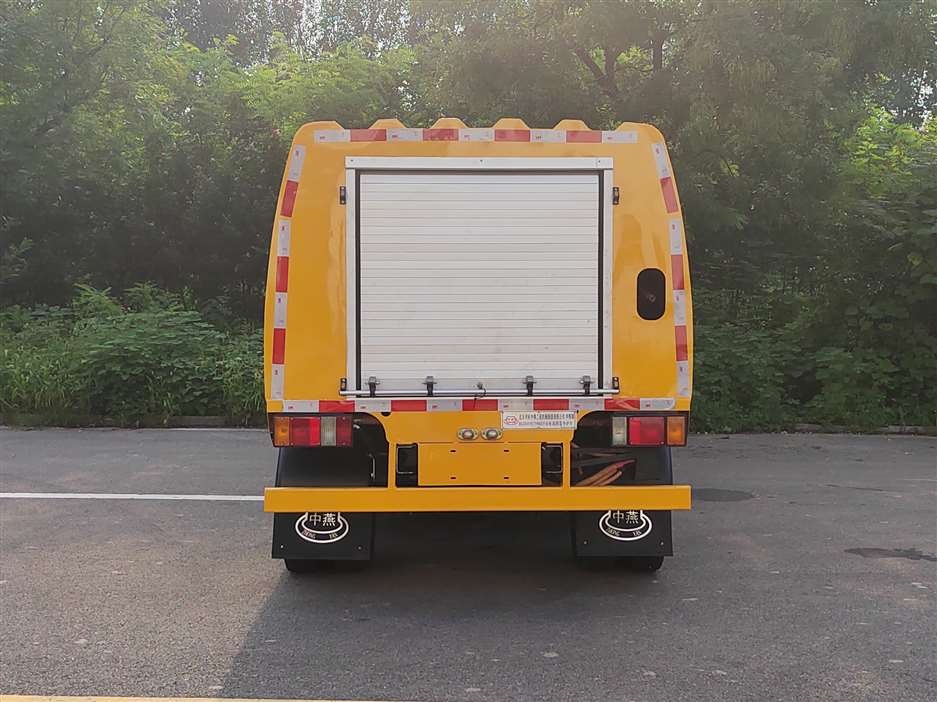 中燕牌BSZ5045TYHBEV純電動(dòng)路面養(yǎng)護(hù)車公告圖片