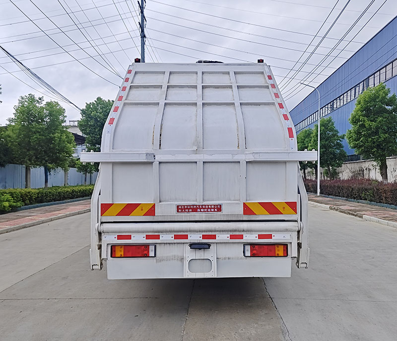 斯太隆牌HZH5256ZYSEQ6壓縮式垃圾車公告圖片