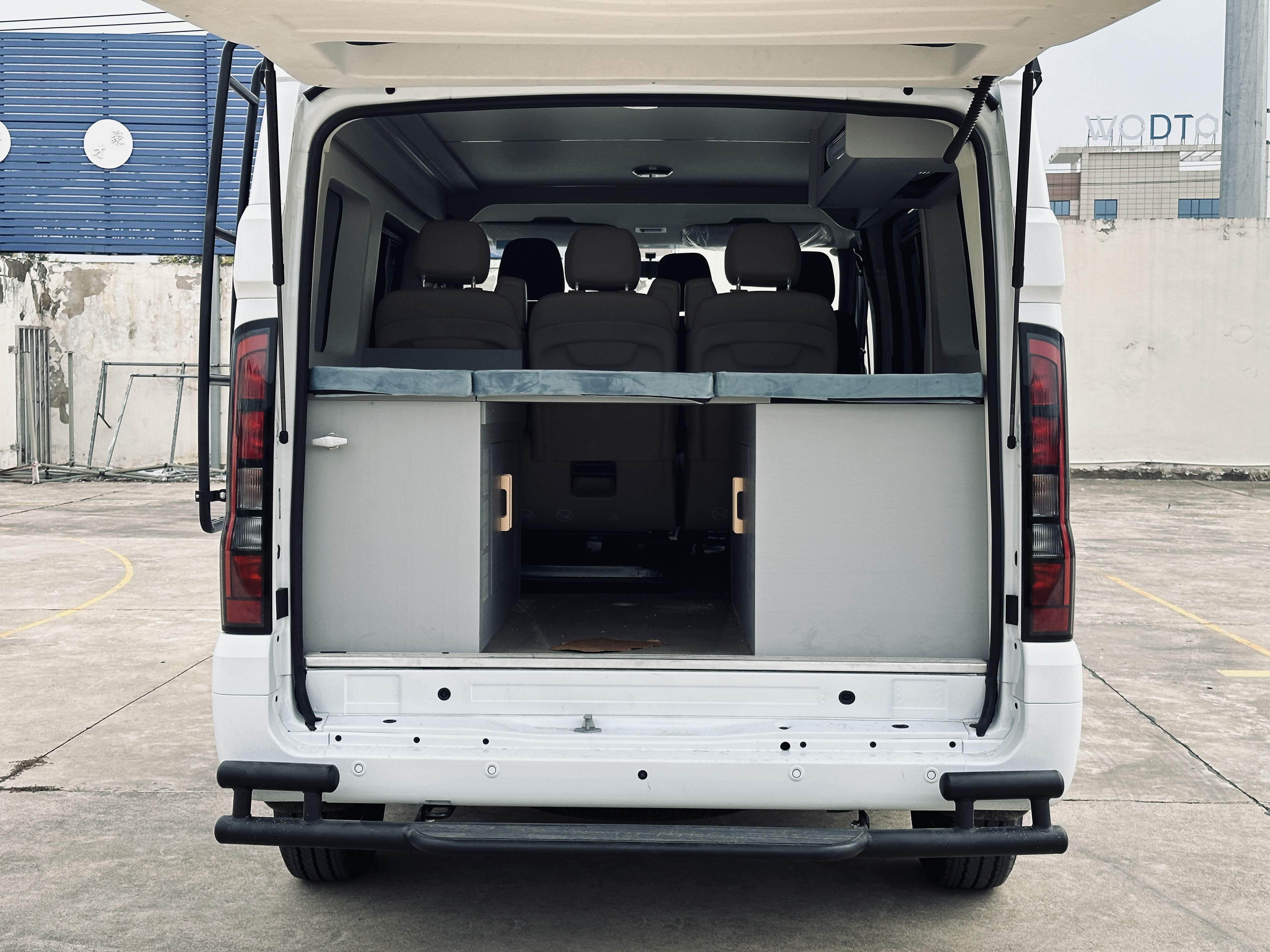 億多星牌WWW5040TSYJ6宿營(yíng)車公告圖片