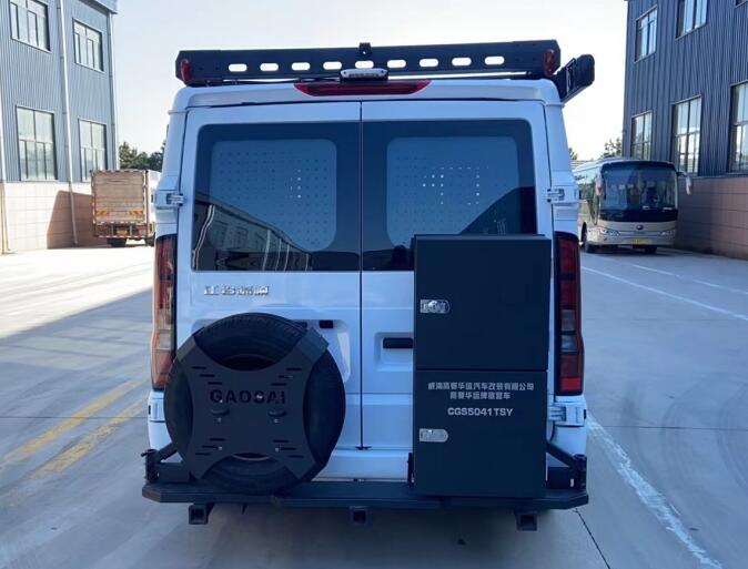 高賽華運(yùn)牌CGS5041TSY宿營(yíng)車(chē)公告圖片