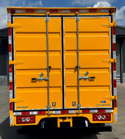 福田牌BJ5044XXYEV7純電動(dòng)廂式運(yùn)輸車(chē)公告圖片