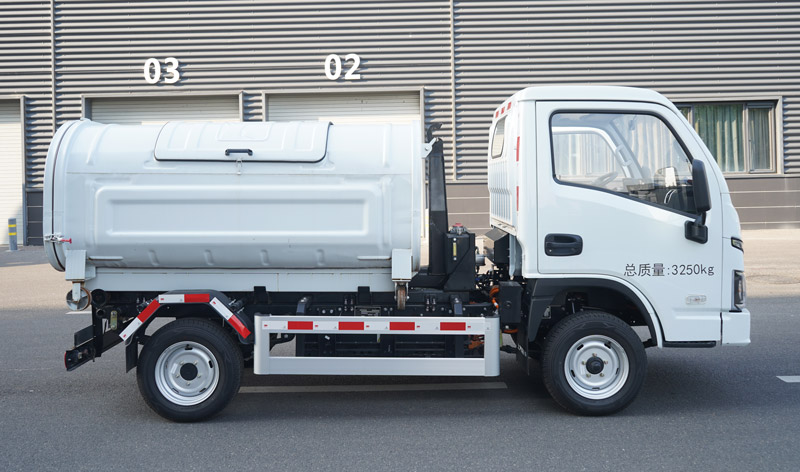 中植汽車牌CDL5030ZXXDTBEV純電動車廂可卸式垃圾車公告圖片