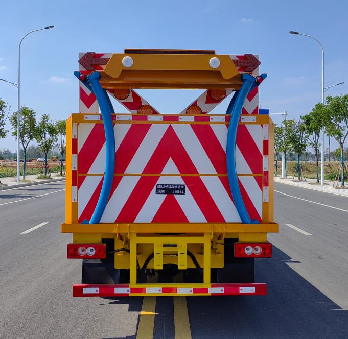 大隨興牌XDY5040TFZBJ6防撞緩沖車公告圖片