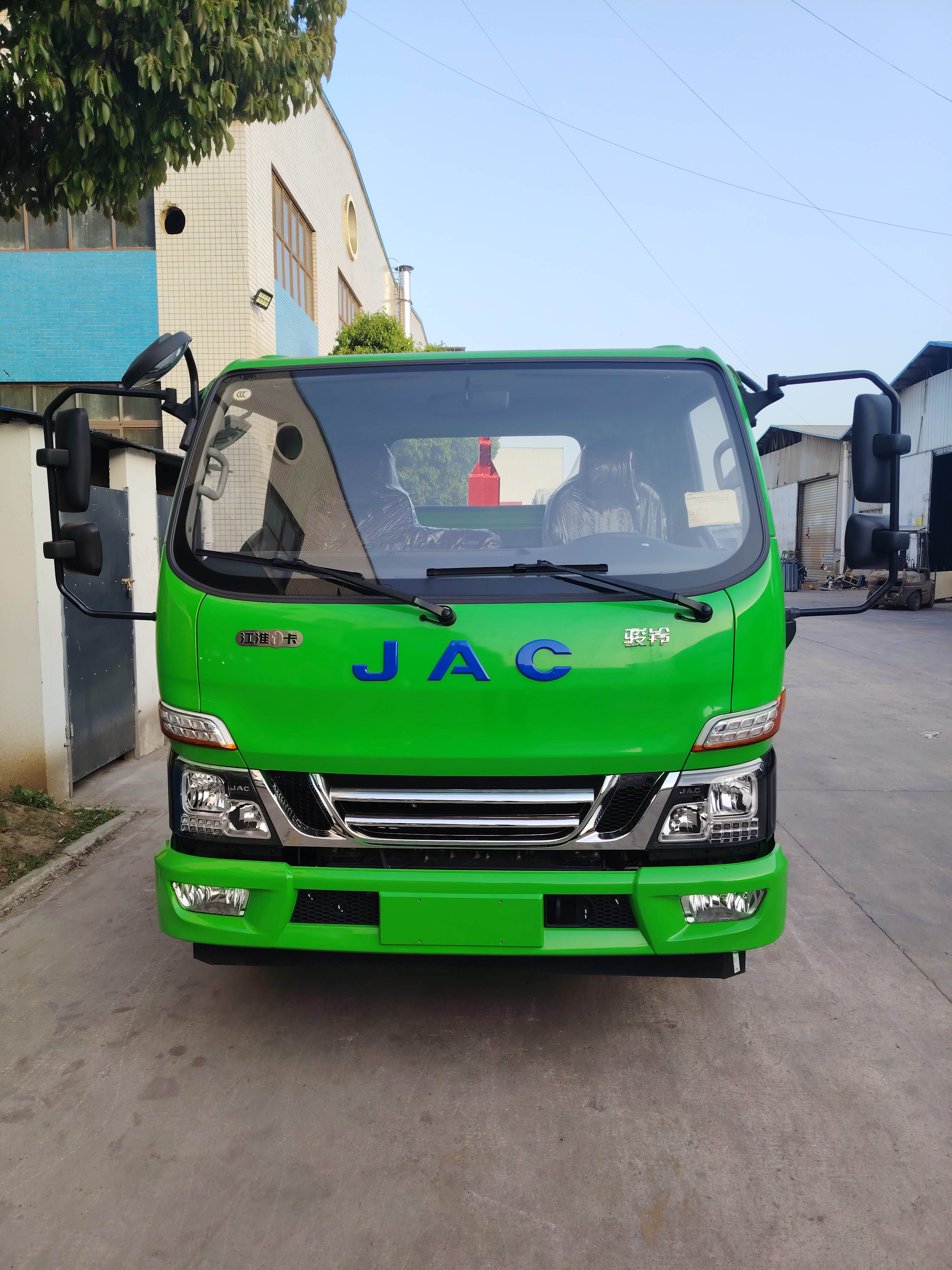 炎帝牌SZD5110ZXXHFBEV純電動車廂可卸式垃圾車公告圖片