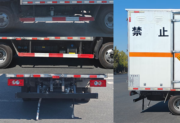 專(zhuān)威牌HTW5043XQYBJ6爆破器材運(yùn)輸車(chē)公告圖片