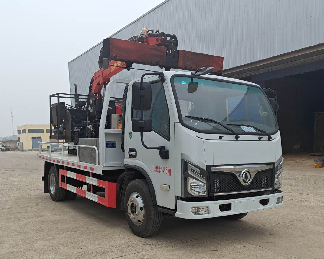 元年牌XSH5044TYHE6綠化綜合養(yǎng)護(hù)車(chē)