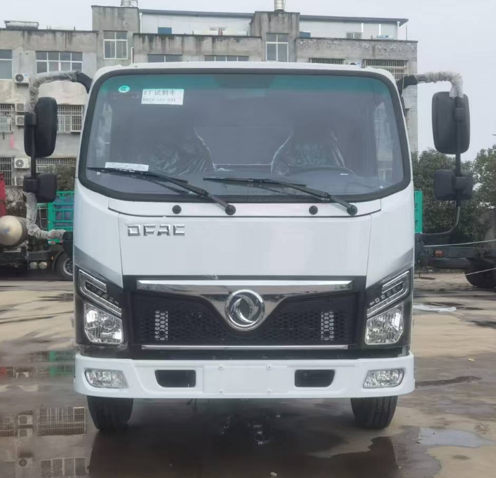 元年牌XSH5044TYHE6綠化綜合養(yǎng)護車公告圖片