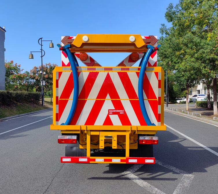 大隨興牌XDY5040TFZE6防撞緩沖車公告圖片