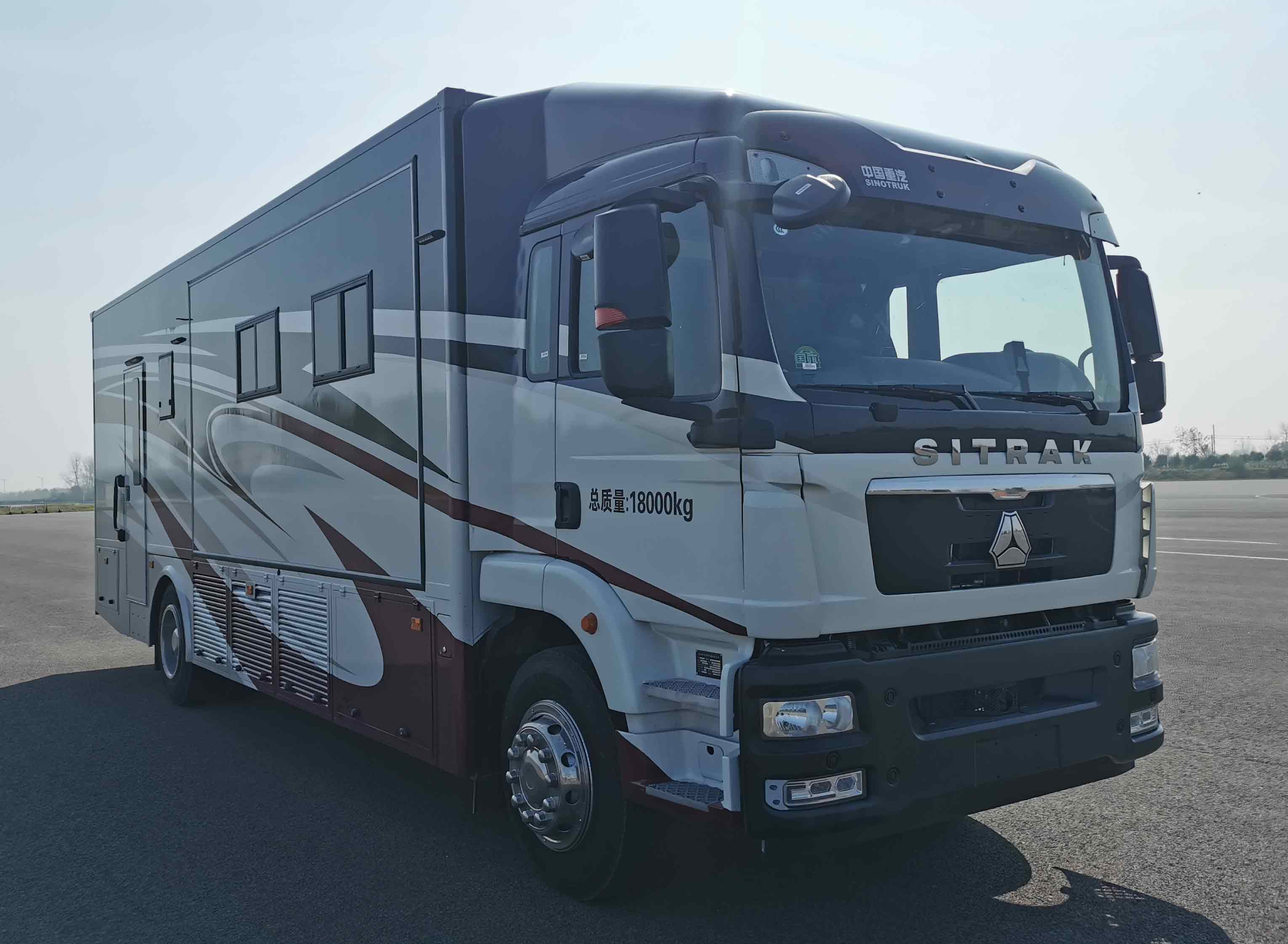 驍霸王牌ZXL5180XLJ旅居車公告圖片