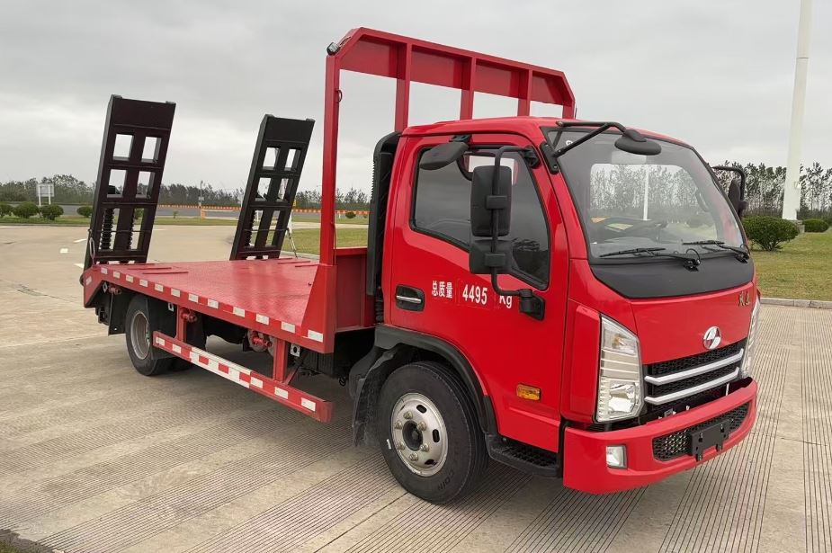 SH5043TPBVEDCMZ9型平板運(yùn)輸車圖片