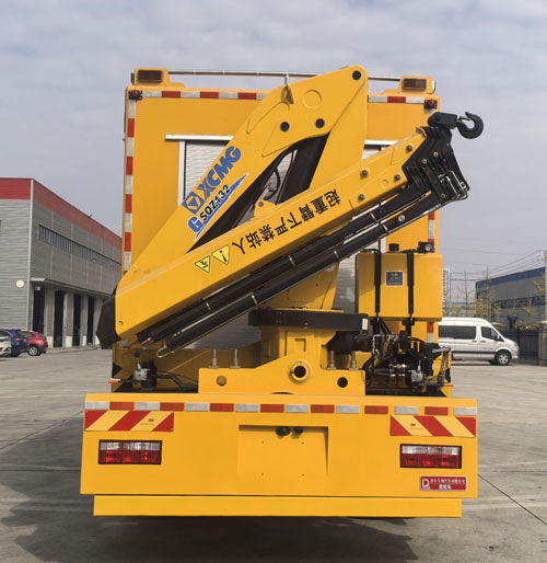 齊東方牌CLD5180XXHEQ6救險(xiǎn)車公告圖片