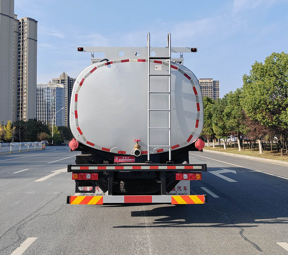 專威牌HTW5310TGYSX6供液車公告圖片