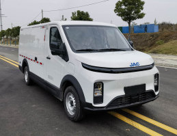 纯电动宿营车