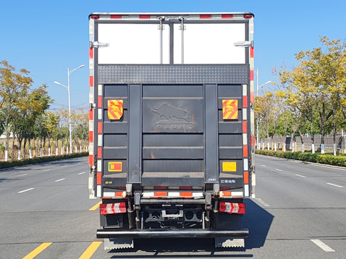 江淮牌HFC5042XLCEV5-1純電動(dòng)冷藏車(chē)公告圖片