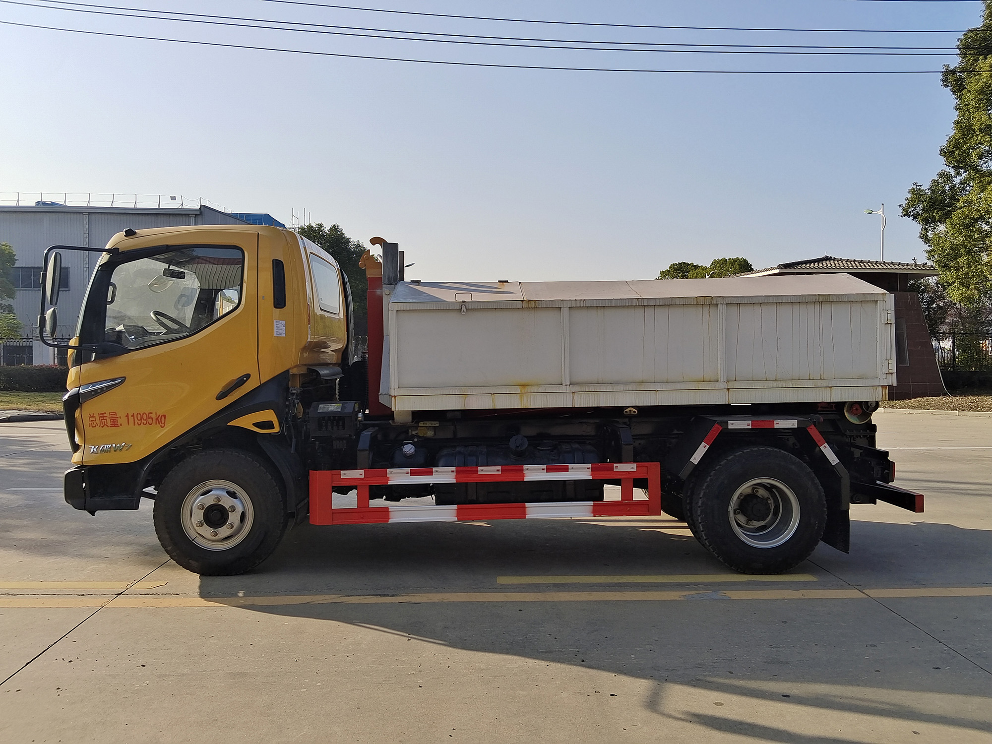 楚勝牌CSC5122ZXXFD6車廂可卸式垃圾車公告圖片