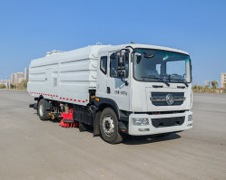 中植汽车牌CDL5182TXSDFBEV纯电动洗扫车