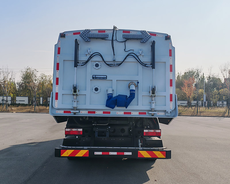 中植汽車牌CDL5182TXSDFBEV純電動洗掃車公告圖片