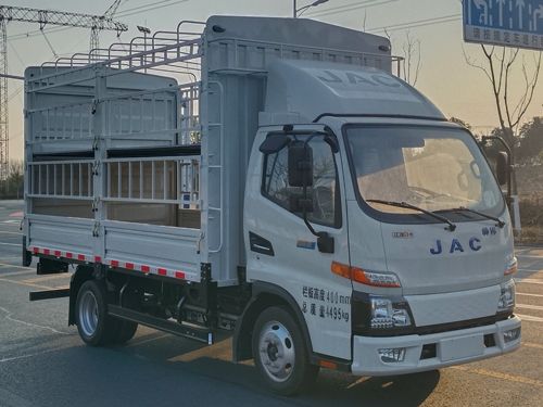 江淮牌HFC5041CCYEV20純電動倉柵式運輸車公告圖片