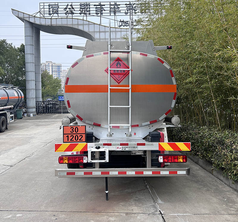 楚飛牌CLQ5181GJY6ZZF飛機(jī)加油車公告圖片