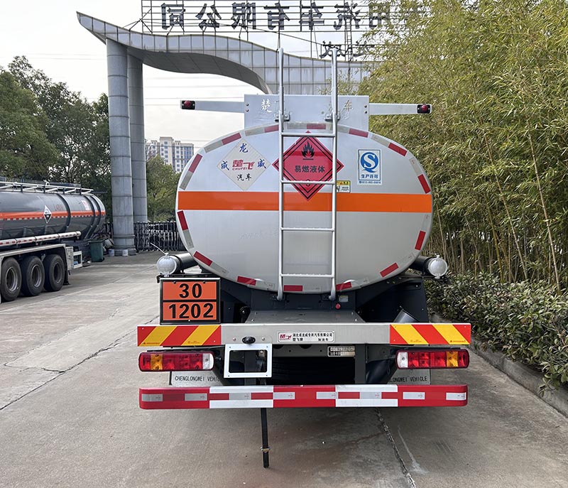 楚飛牌CLQ5181GJY6ZC加油車公告圖片