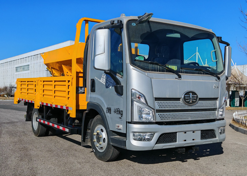 思嘉特牌SJT5044TCXD6CA除雪車