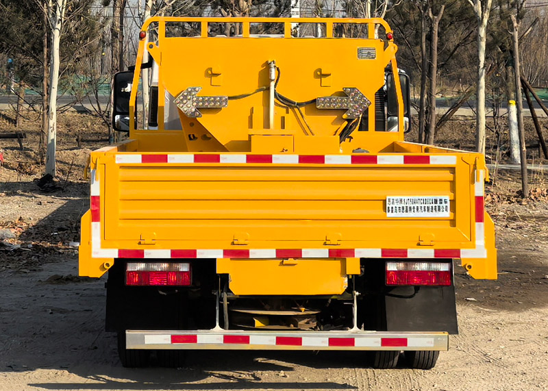 思嘉特牌SJT5044TCXD6CA除雪車公告圖片
