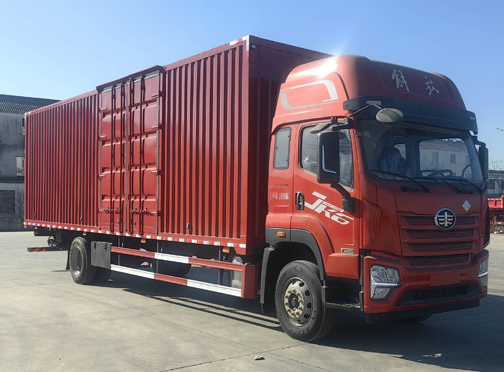 解放牌CA5183XXYP28K8L7NE6A90廂式運輸車公告圖片