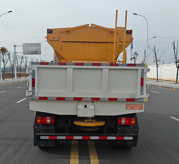 布隆牌LLL5048TCXE8除雪車公告圖片