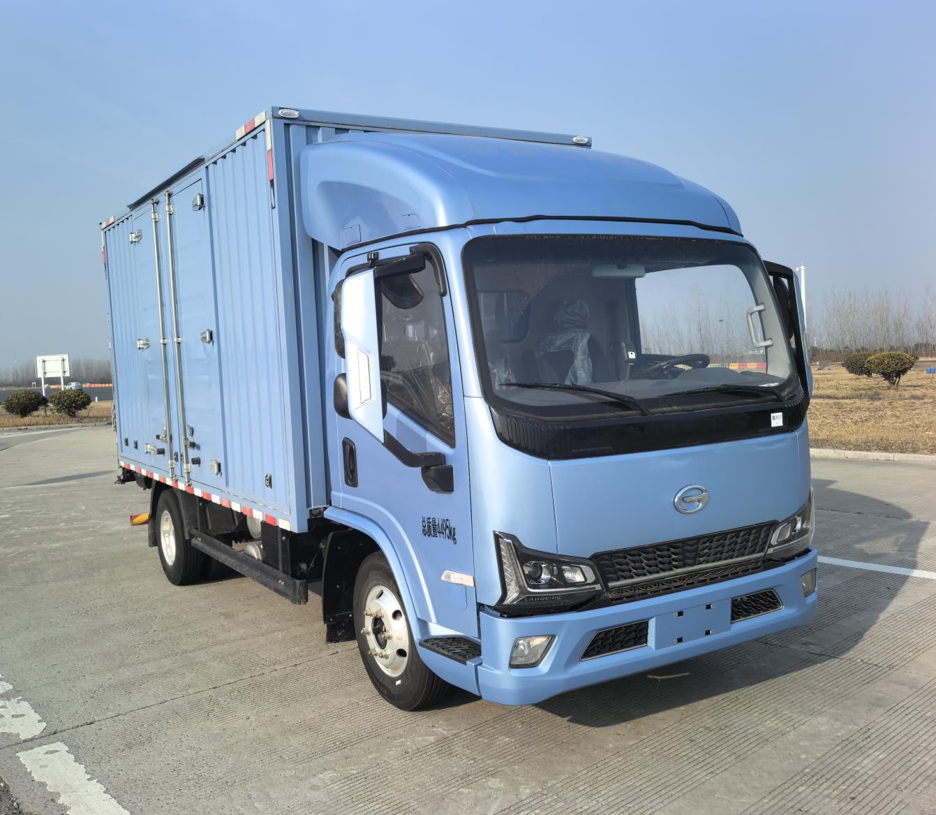 廣汽牌YC5041XXYFHEBEV純電動(dòng)廂式貨車公告圖片