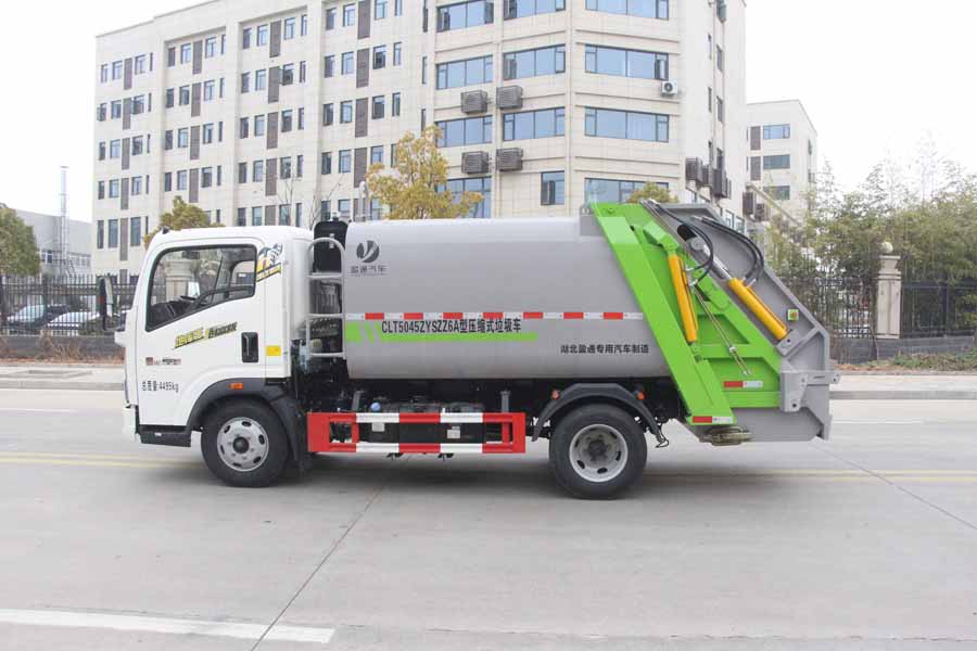縱昂牌CLT5045ZYSZZ6A壓縮式垃圾車(chē)公告圖片