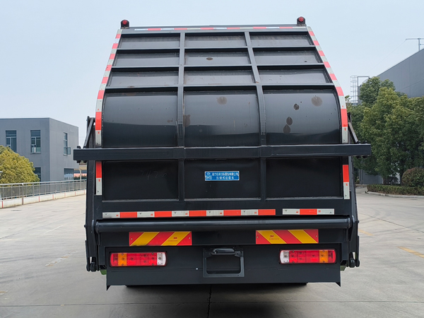 程力威牌CLW5180ZYSAHE壓縮式垃圾車(chē)公告圖片