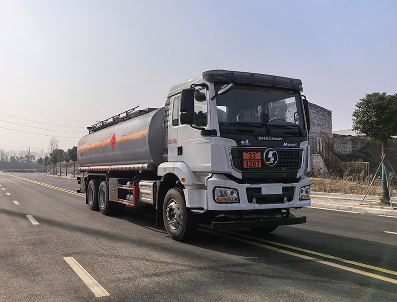 榮駿達(dá)牌HHX5262GRYSX6易燃液體罐式運(yùn)輸車