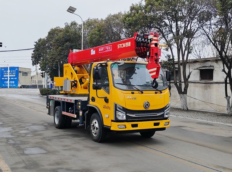 魯鷹牌SST5040JQZHS汽車起重機