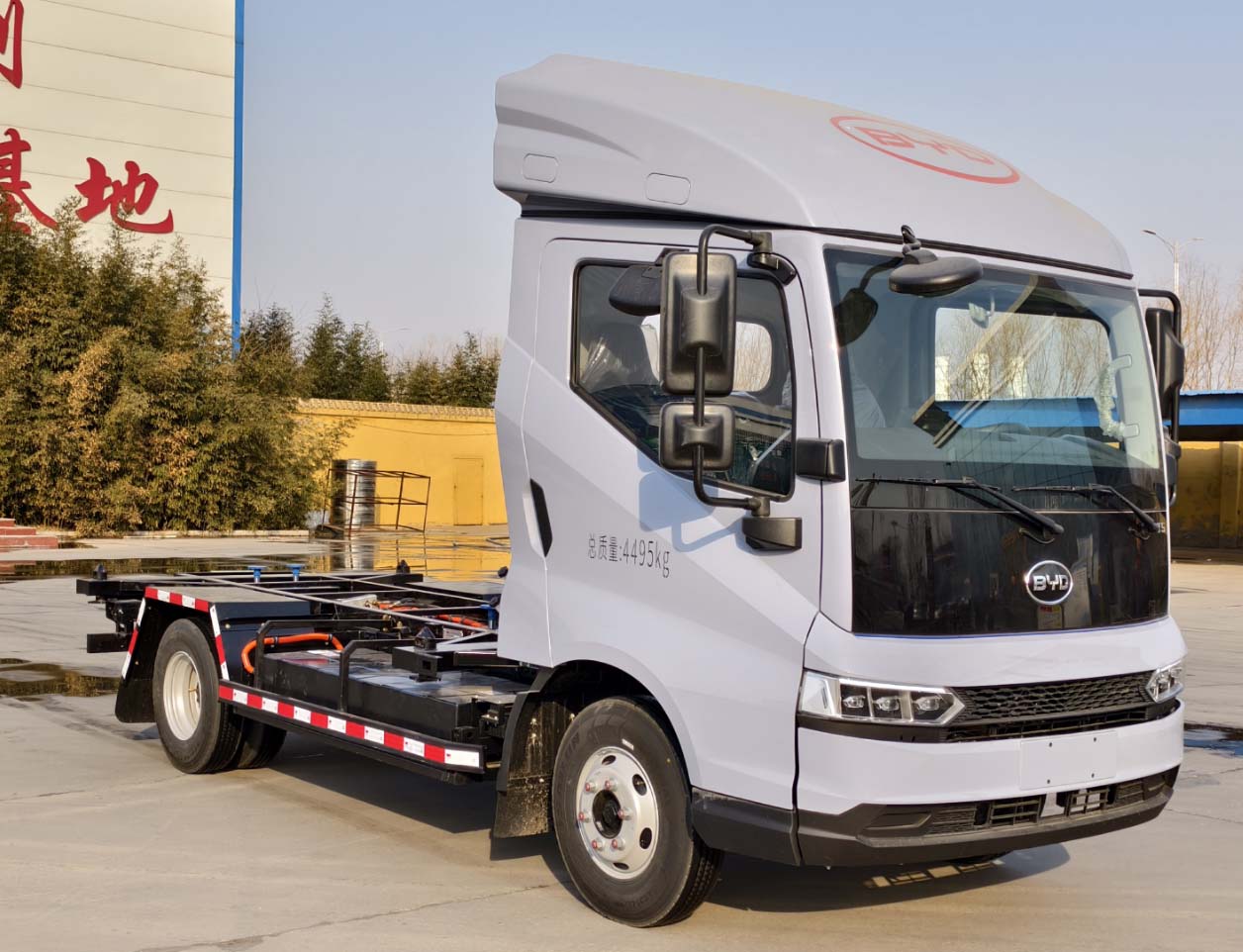 富巖汽車牌HWL5040ZKXBEV純電動車廂可卸式汽車公告圖片