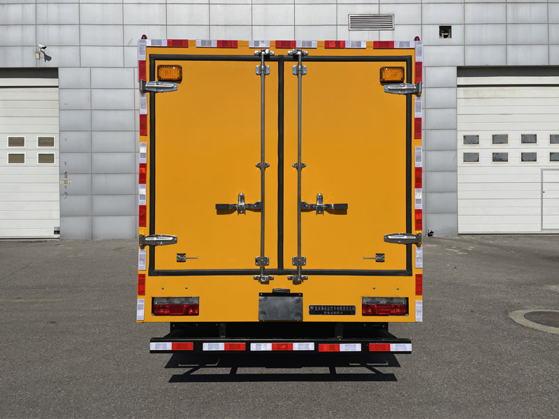 馳遠(yuǎn)牌BSP5040XXHBEV純電動救險車公告圖片