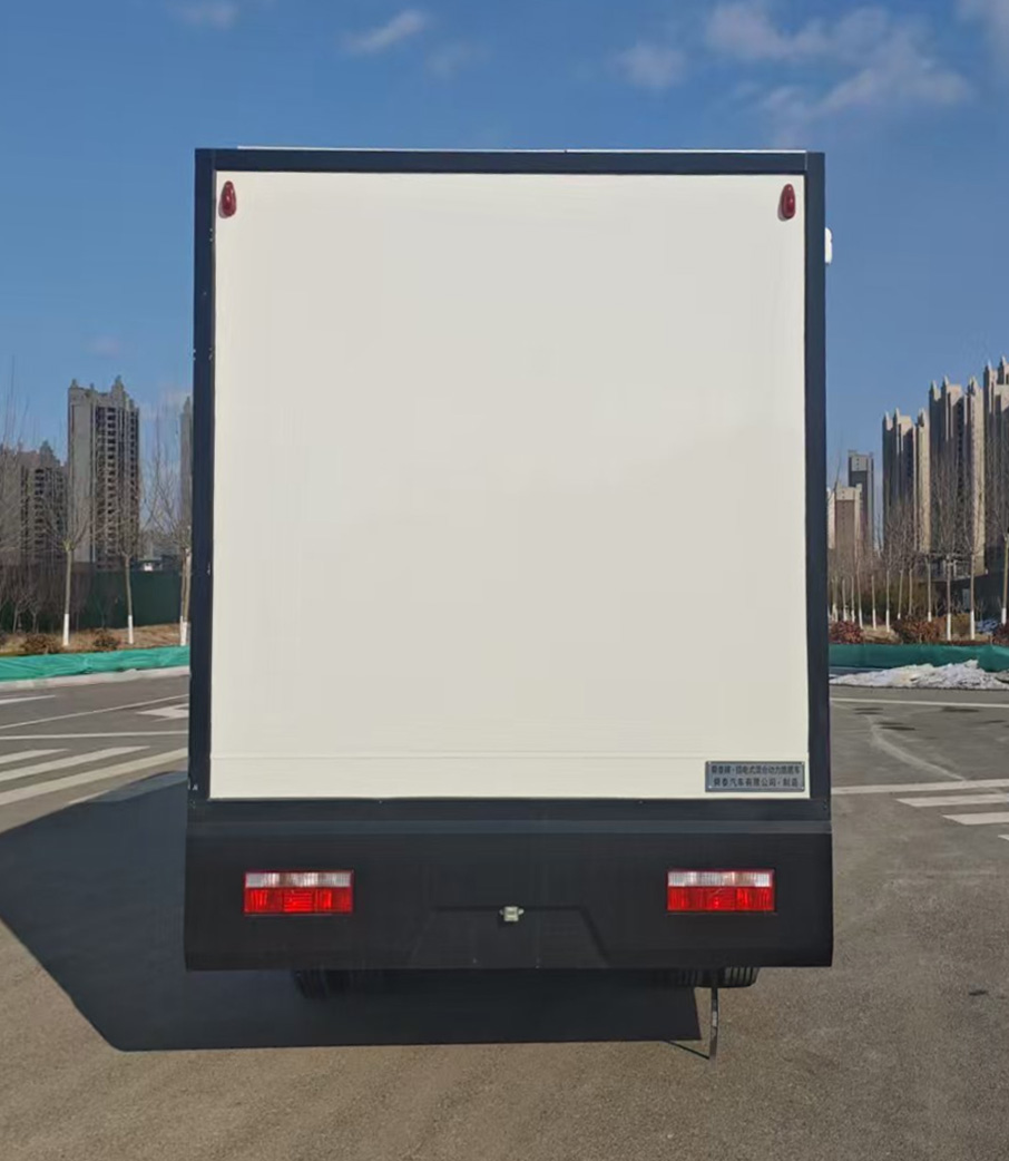 舜泰牌BTQ5070XLJPHEV插電式混合動(dòng)力旅居車公告圖片