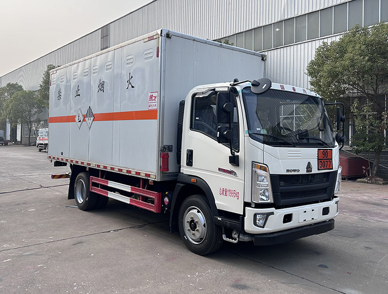 楚飛牌CLQ5127XZW6ZZ雜項(xiàng)危險(xiǎn)物品廂式運(yùn)輸車公告圖片