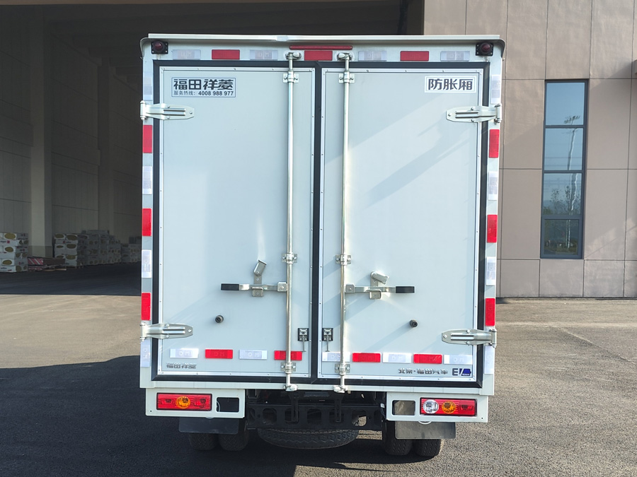 福田牌BJ5030XXYEV83純電動(dòng)廂式貨車公告圖片
