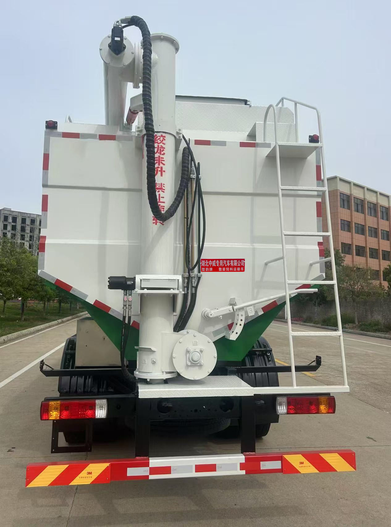 楚韻牌EZW5312ZSLLZ6散裝飼料運輸車公告圖片