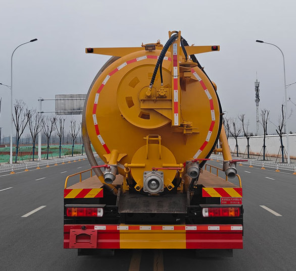 布隆牌LLL5181GQWBJ6清洗吸污車公告圖片