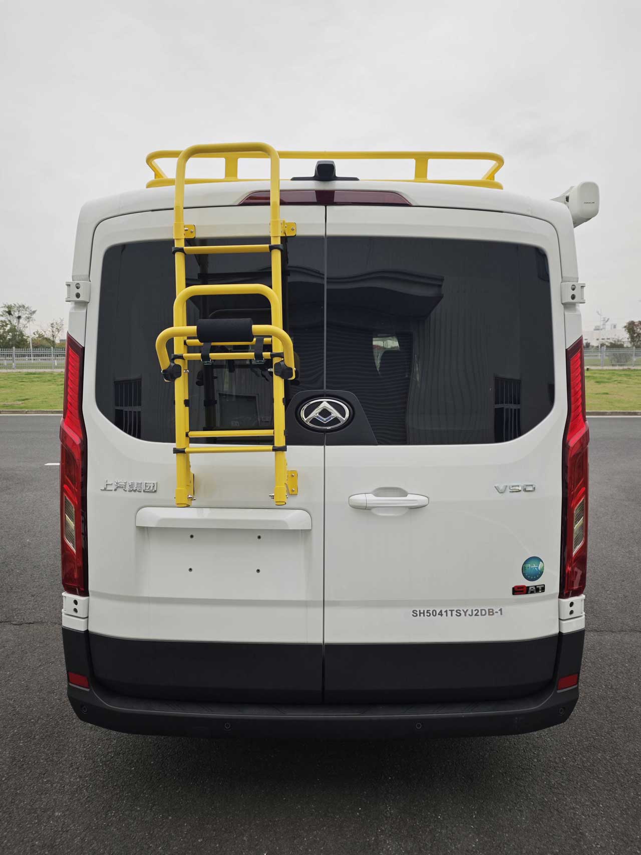 大通牌SH5041TSYJ2DB-1宿營車公告圖片