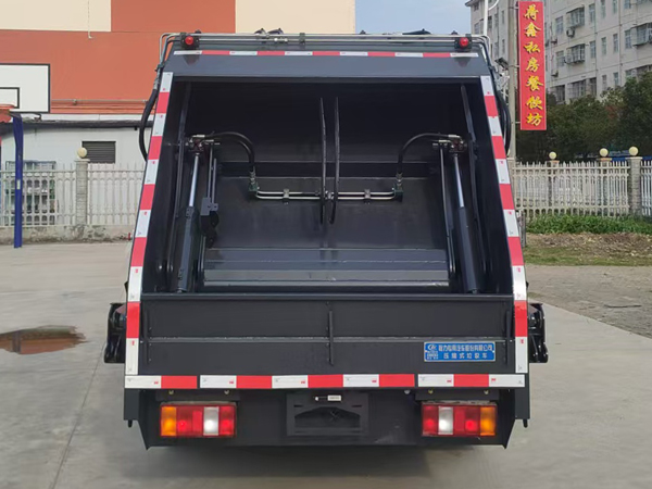 程力威牌CLW5046ZYSAHJ壓縮式垃圾車公告圖片