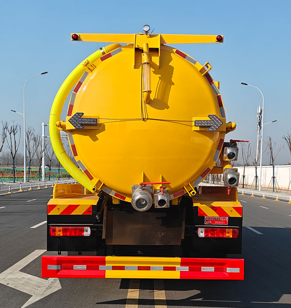 布隆牌LLL5182GQWBJ6清洗吸污車(chē)公告圖片